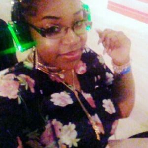 Meet your Posher, Courtney